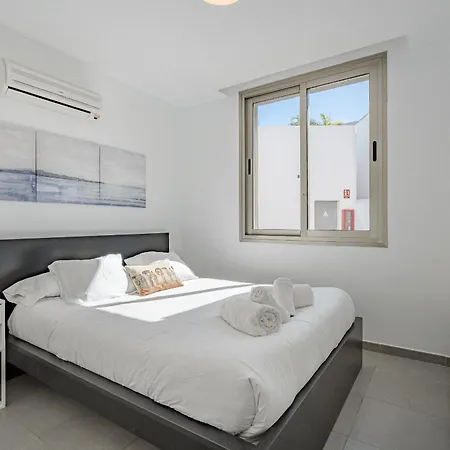 Villa Elisabetta, Luxury With Heated Pool Ocean View In Adeje, Tenerife