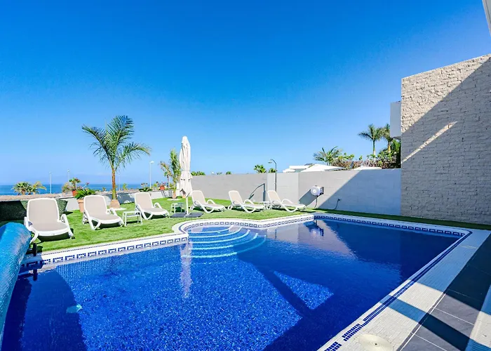 Вилла Elisabetta, Luxury With Heated Pool Ocean View In Adeje, Tenerife *