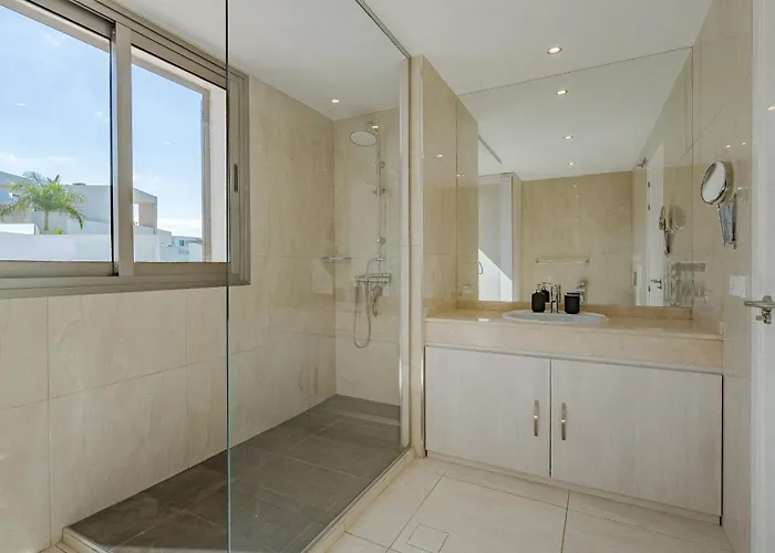 Вилла Elisabetta, Luxury With Heated Pool Ocean View In Adeje, Tenerife *