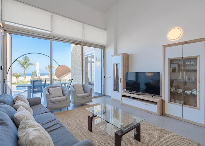 Elisabetta, Luxury With Heated Pool Ocean View In Adeje, Tenerife