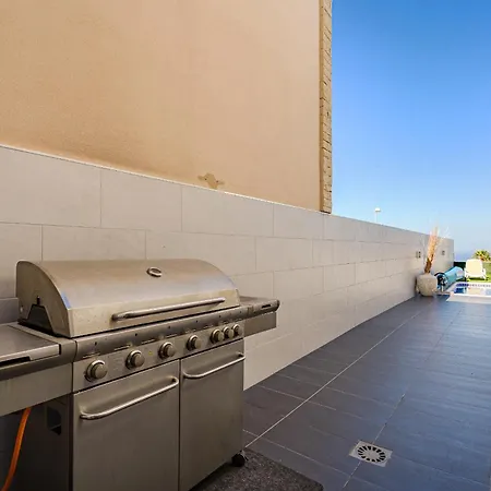 Elisabetta, Luxury With Heated Pool Ocean View In Adeje, Tenerife Villa Costa Adeje