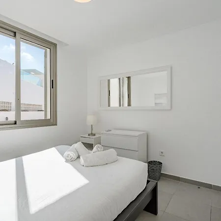 Вилла Elisabetta, Luxury With Heated Pool Ocean View In Adeje, Tenerife Адехе