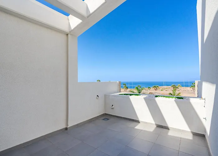 Elisabetta, Luxury With Heated Pool Ocean View In Adeje, Tenerife Вілла *