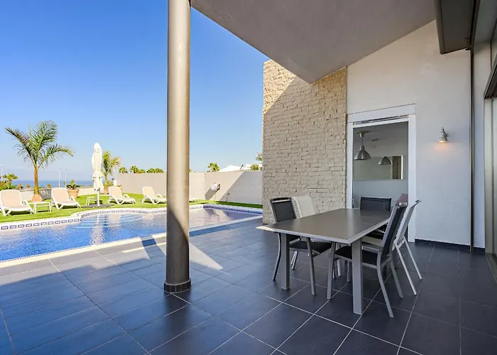 Вілла Elisabetta, Luxury With Heated Pool Ocean View In Adeje, Tenerife *